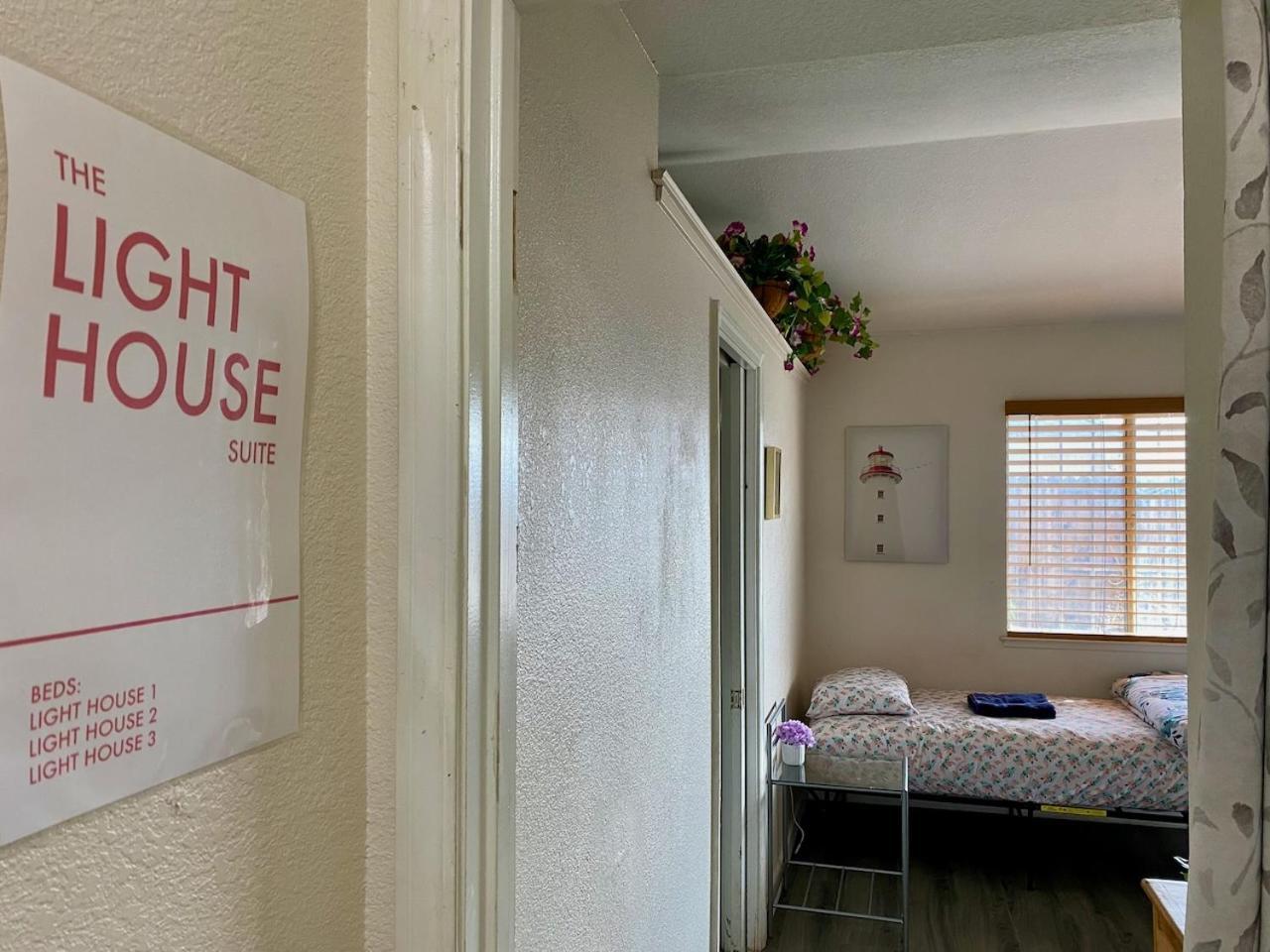 Hostel Whole Family - Wolfgram Elk Grove Zimmer foto